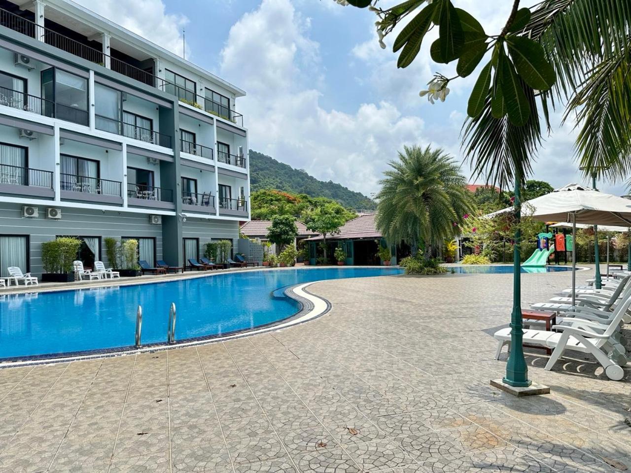 Kep Bay Hotel & Resort Exterior photo